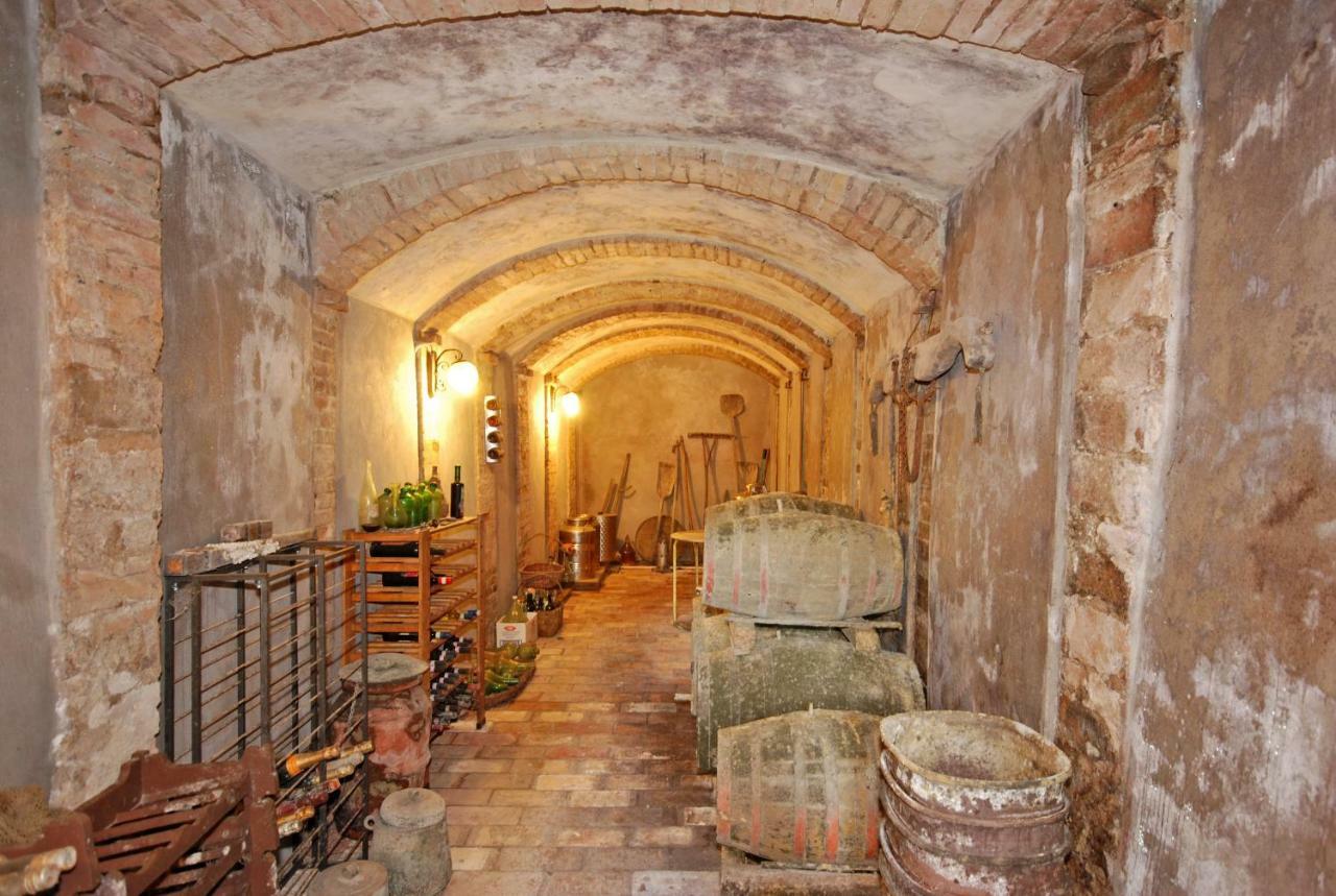 Апартаменты Podere Remignoli Сан-Джиминьяно Экстерьер фото